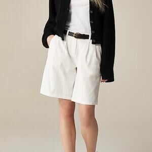 J Crew Women's 9" Pleated Heritage Chino Short White Size 4 White Preppy